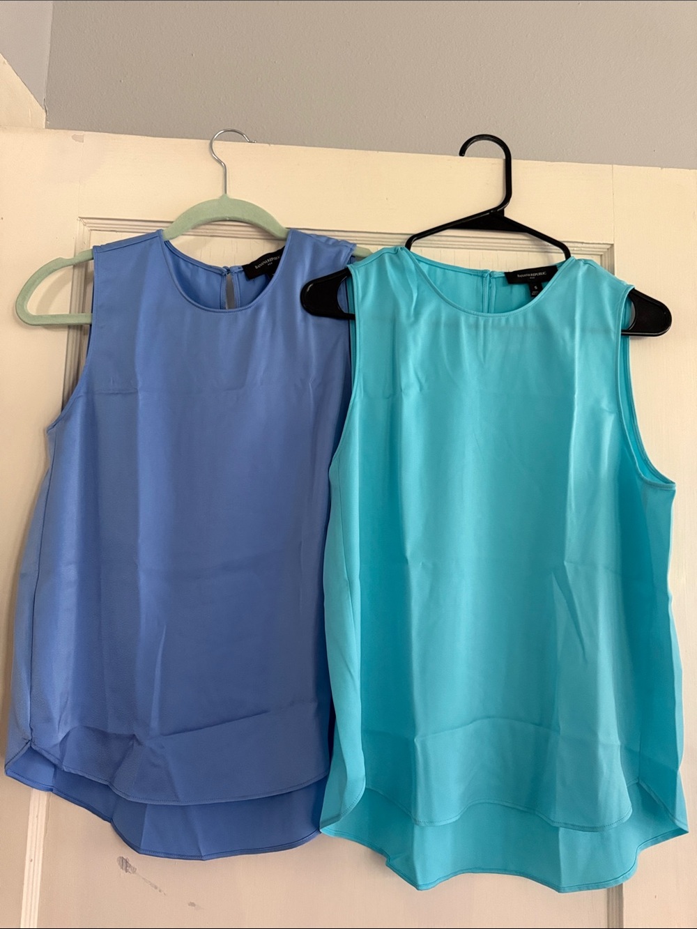 BANANA REPUBLIC Sleeveless Chiffon Layered Hem Top - Blue/Turquoise